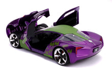 Încarcă imaginea în Galerie, Jada Toys Batman Masinuta Metalica Chevy Corvette Stingray 2009 si Figurina Joker
