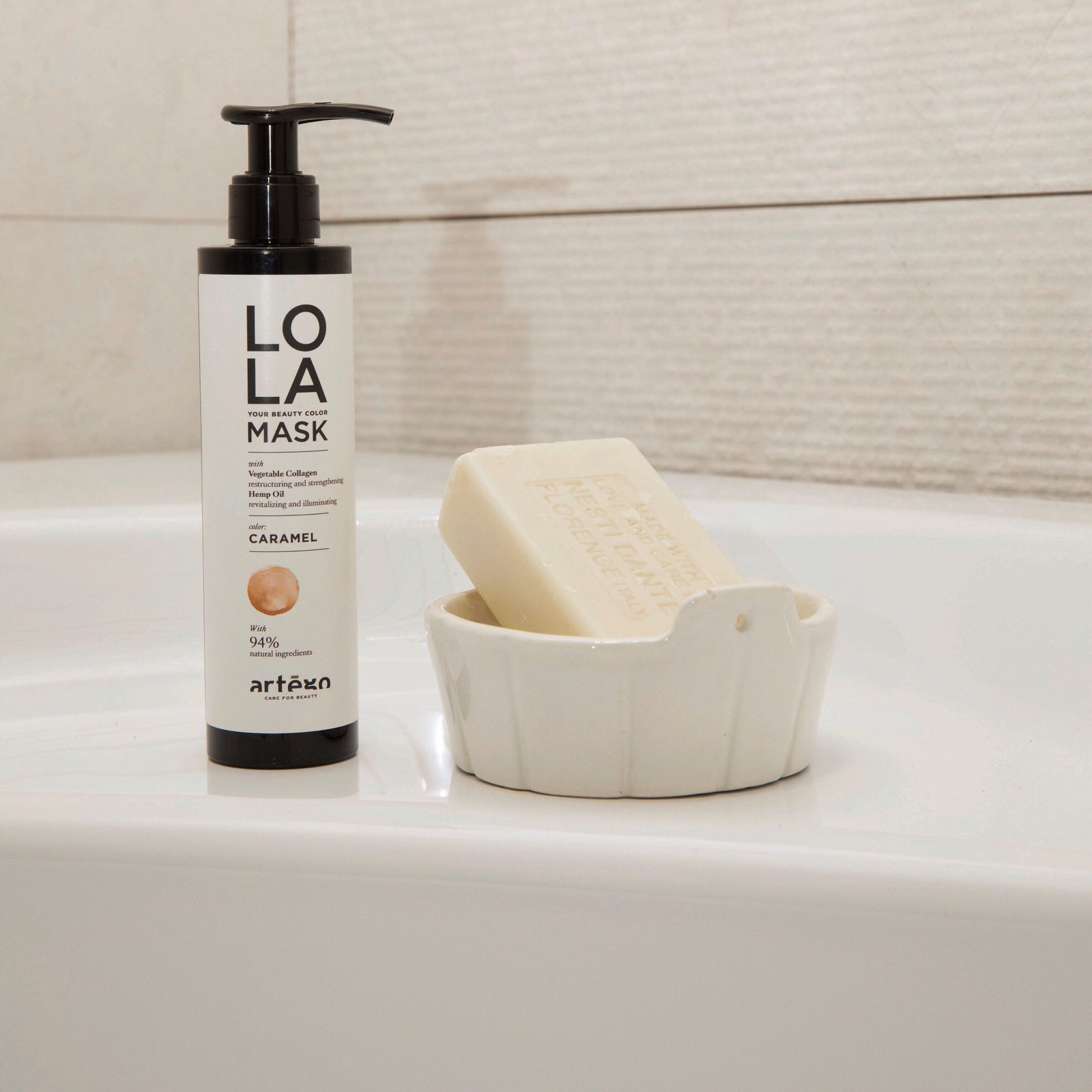 Artego Lola Mask Caramel 200ml - Masca Nuantatoare Pentru Reflexe Caramel