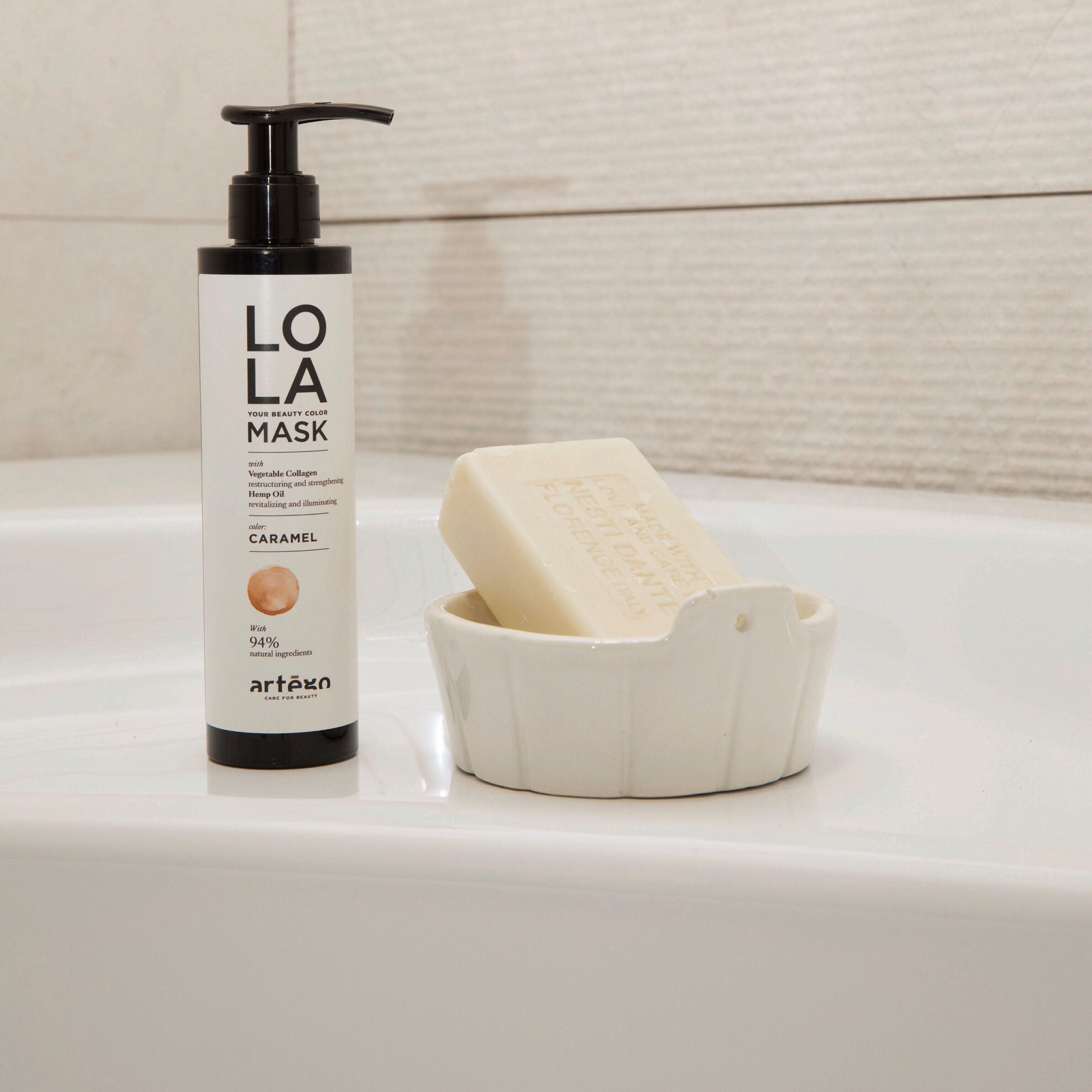 Artego Lola Mask Caramel 200ml - Masca Nuantatoare Pentru Reflexe Caramel