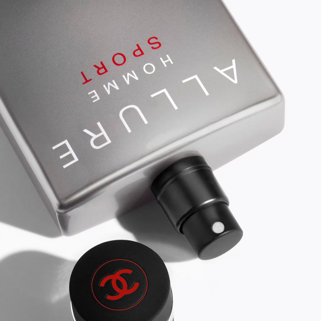 este un parfum masculin intens și sofisticat, creat pentru bărbatul activ, energic și hotărât