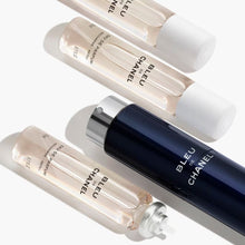 Încarcă imaginea în Galerie, Chanel Bleu de Chanel Eau de Parfum Twist &amp; Spray 60ml - Parfum Reincarcabil Barbati - Beauty Lounge
