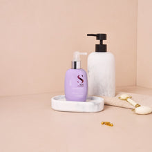 Încarcă imaginea în Galerie, Alfaparf Milano Frizz Defeat 125ml - Spray Anti-Frizz Pentru Par Indisciplinat
