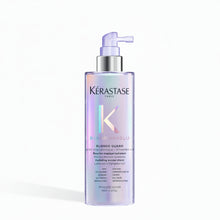 Încarcă imaginea în Galerie, Kerastase Blond Absolu Blonde Guard este un tratament leave-in fara clatire, special conceput pentru protectia si hidratarea tuturor tipurilor de par blond, decolorat sau cu suvite.
