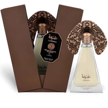 Încarcă imaginea în Galerie, Lattafa Niche Emarati Ghinwa 100ml – un parfum modern si elegant, cu un caracter fructat-floral curat si usor lemnos, ce ofera o senzatie luminoasa si echilibrata
