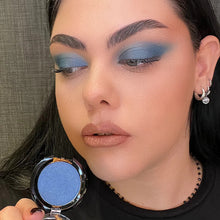 Încarcă imaginea în Galerie, Layla Cosmetics Sparkle Eyeshadow 13 - Fard de Ochi Stralucitor
