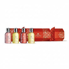 Încarcă imaginea în Galerie, Molton Brown Floral &amp; Fruity Christmas Cracker 4x50ml - Set Gel de Dus Cadou - Beauty Lounge
