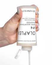 Încarcă imaginea în Galerie, Olaplex No.4 Bond Maintenance 250ml - Sampon Reparator Pentru Toate Tipurile de Par
