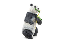 Încarcă imaginea în Galerie, Papo Animale Salbatice Figurina Urs Panda cu Bambus
