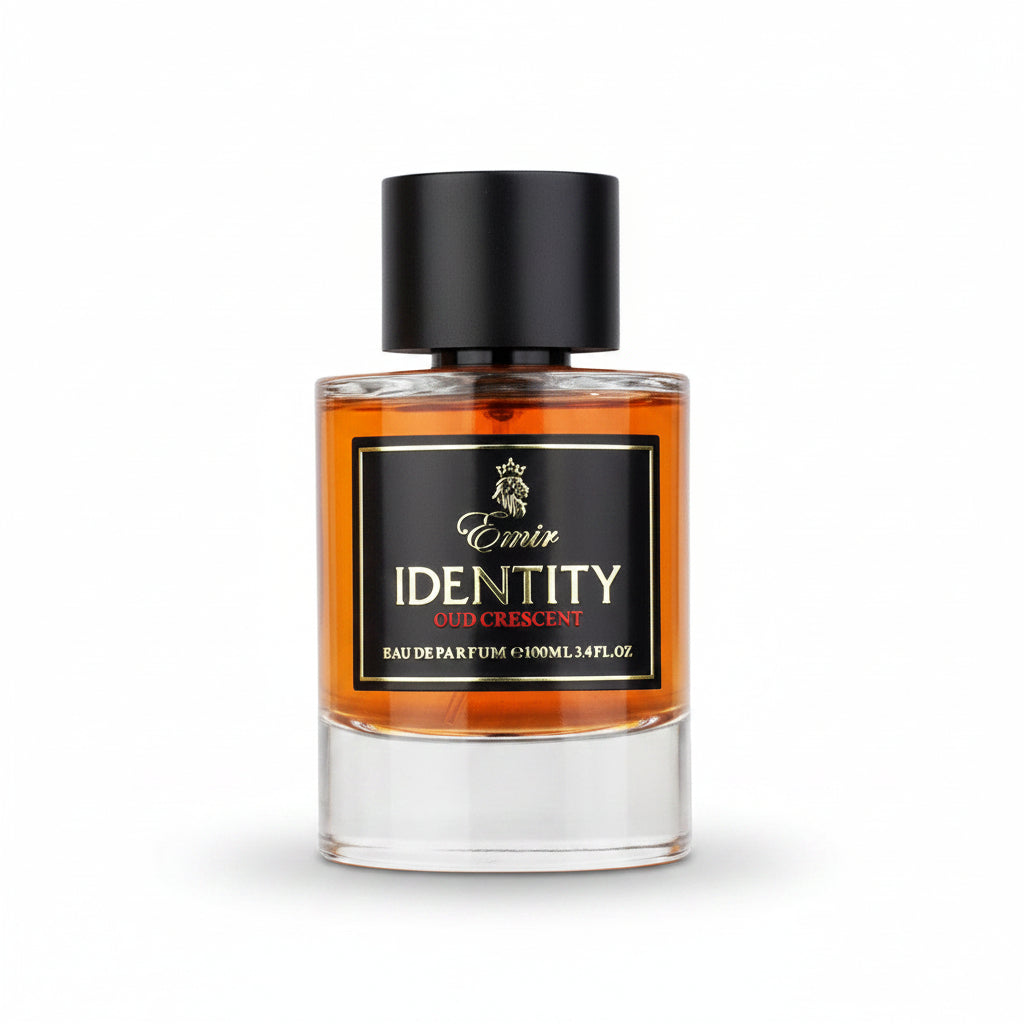 Paris Corner Emir Identity Oud Crescent este o apa de parfum unisex cu o compozitie complexa si moderna, inspirata din stilul parfumeriei orientale de lux, cu oud, piele si sofran.