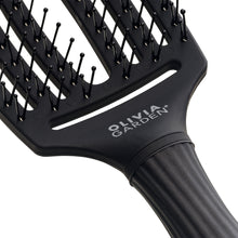 Încarcă imaginea în Galerie, Olivia Garden Finger Brush Black - Perie de Par Descurcare Usoara Anti Rupere Nylon - Beauty Lounge
