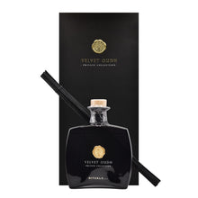 Încarcă imaginea în Galerie, The Rituals Velvet Oudh Fragrance Sticks 450ml - Betisoare Parfumate - Beauty Lounge
