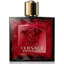 Încarcă imaginea în Galerie, Versace Eros Flame este un parfum masculin lansat de casa Versace, creat de parfumierul Olivier Pescheux.
