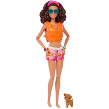 Încarcă imaginea în Galerie, Barbie Papusa la Surf
