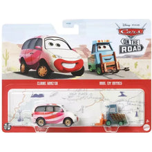 Încarcă imaginea în Galerie, Cars 3 Set 2 Masinute Metalice Claire Gunzer si Haul Em Haynes
