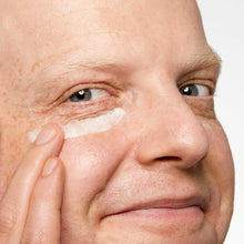 Încarcă imaginea în Galerie, Clinique Skin Supply Men Age Eyes - Creme Anti-rid Pentru Ochi 15ml
