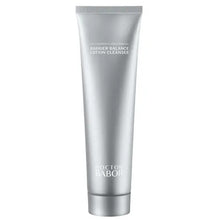 Încarcă imaginea în Galerie, Kérastase Genesis Serum Anti-Chute Fortifiant 90ml - Ser Fortifiant pentru Scalp cu Extract de Ghimbir pentru Reducerea Căderii Părului Fragil - Beauty Lounge
