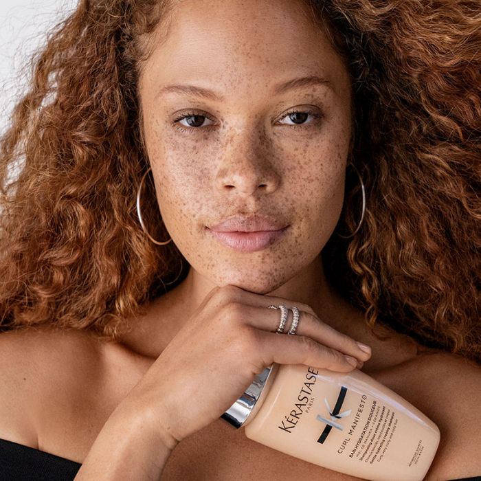 Set Kerastase Curl Manifesto 2 x Bain Hydratation Sampon 250ml - Beauty Lounge