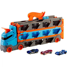 Încarcă imaginea în Galerie, Hot Wheels 2 in 1 Mega Transportator Masini Pista
