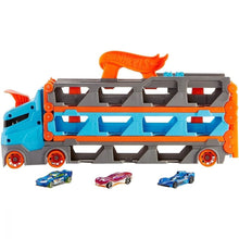 Încarcă imaginea în Galerie, Hot Wheels 2 in 1 Mega Transportator Masini Pista
