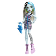 Încarcă imaginea în Galerie, Monster High Papusa Frankie Stein
