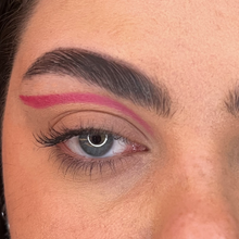 Încarcă imaginea în Galerie, Layla Cosmetics Microeyeliner Intracigliare No 3 - Creion Contur Ochi Ultra Subtire

