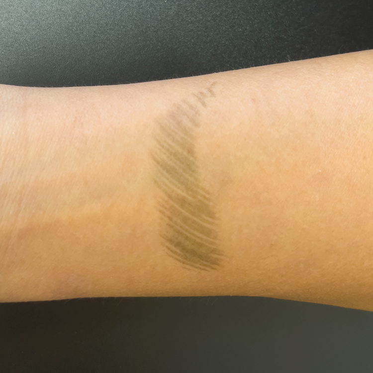 Layla Cosmetics And Now…Brow No 4 - Stilou pentru Conturarea Sprancene