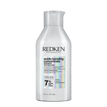 Încarcă imaginea în Galerie, Redken Acidic Bonding Concentrate - Sampon Fortifiant pentru Par Slab 500ml

