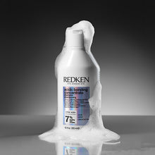 Încarcă imaginea în Galerie, Redken Acidic Bonding Concentrate - Sampon Fortifiant pentru Par Slab 500ml
