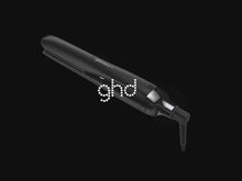 Încarcă și redă videoclipul în Galerie, GHD Platinum Plus Straightener Black Placa de Par Profesionala cu Tehnologia Ultra-Zone

