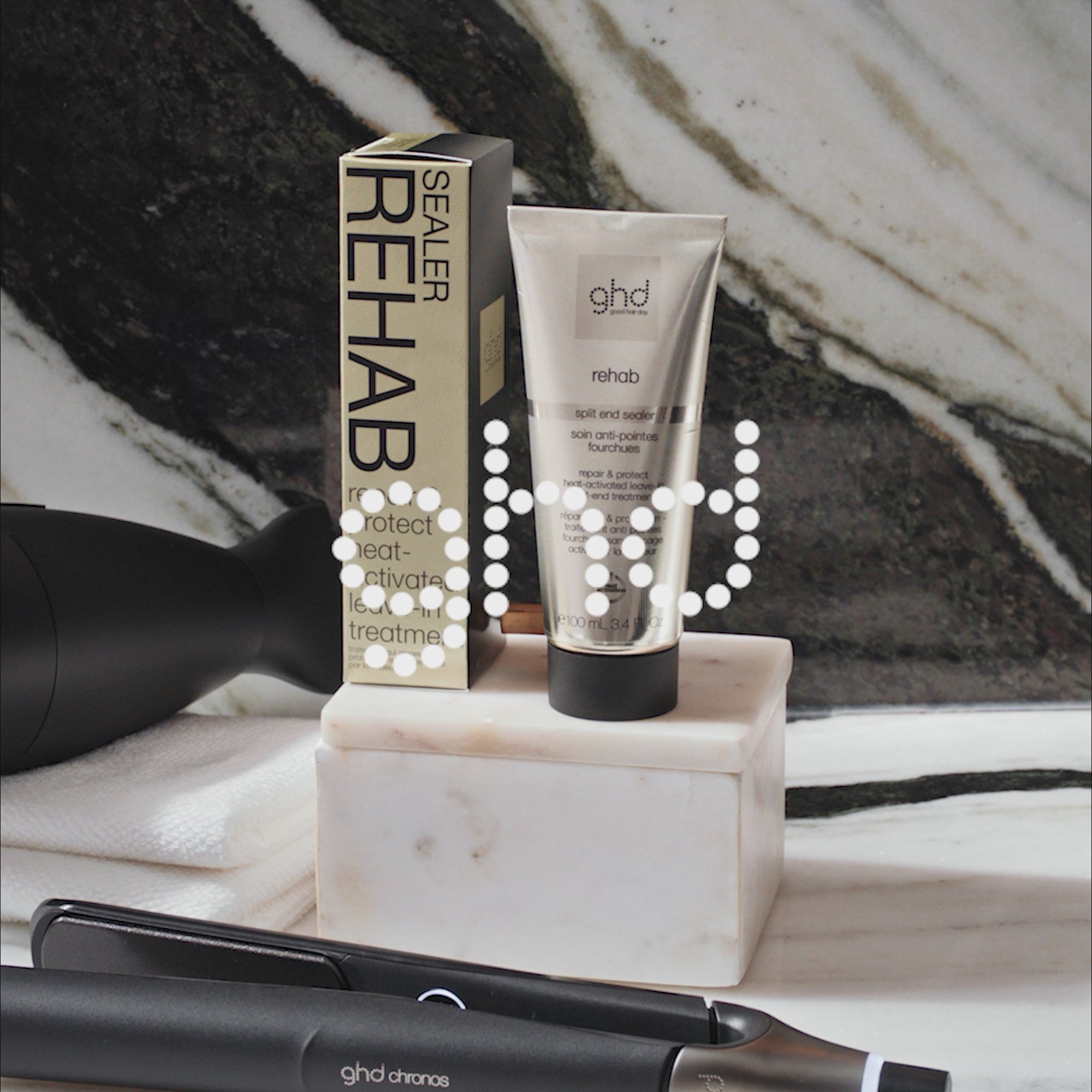 Încarcă video: GHD Rehab Split End Sealer 100ml - Crema Leave-in Profesionala Pentru Varfuri Despicate