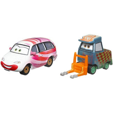 Încarcă imaginea în Galerie, Cars 3 Set 2 Masinute Metalice Claire Gunzer si Haul Em Haynes
