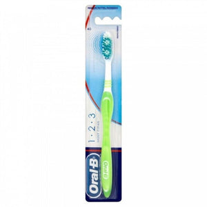 Oral-B Shiny Clean - Periuta de Dinti Manuala