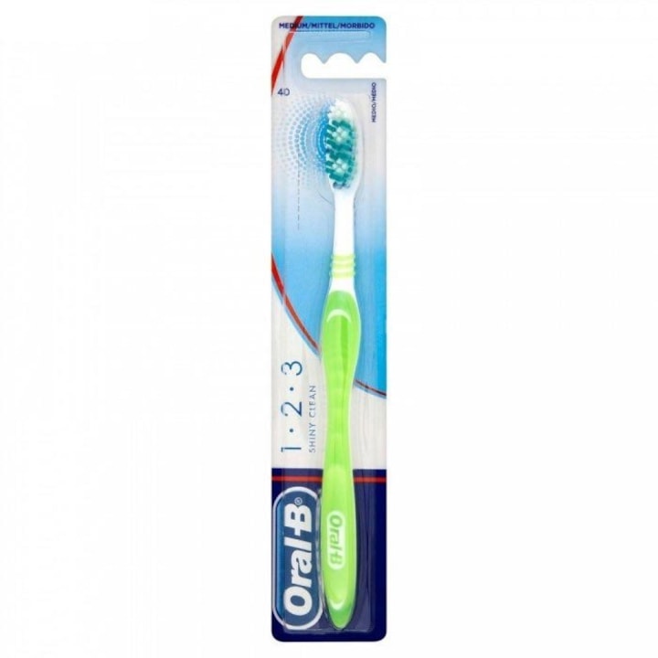 Oral-B Shiny Clean - Periuta de Dinti Manuala