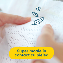 Încarcă imaginea în Galerie, Pampers Premium Care Nr 4 9-14kg - Scutece 68buc
