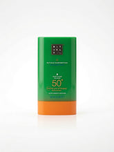 Încarcă imaginea în Galerie, Rituals The Ritual of Karma Sun Protection Stick SPF50+ 20g – Protecție solară SPF50+ pentru față și corp, rezistentă la apă
