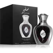 Încarcă imaginea în Galerie, Niche Emarati Safeer - Apa de Parfum Unisex 100ml
