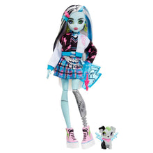 Încarcă imaginea în Galerie, Monster High Papusa Frankie Stein cu Animalut si Accesorii
