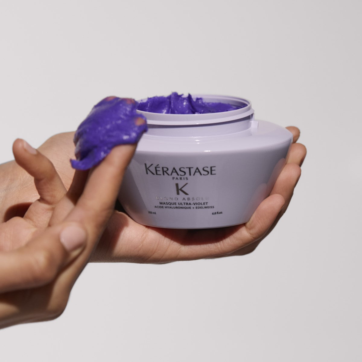 Kerastase Blond Absolu Masque Ultra-Violet - Pentru Neutralizarea Tonurilor Galbene 200ml - Beauty Lounge