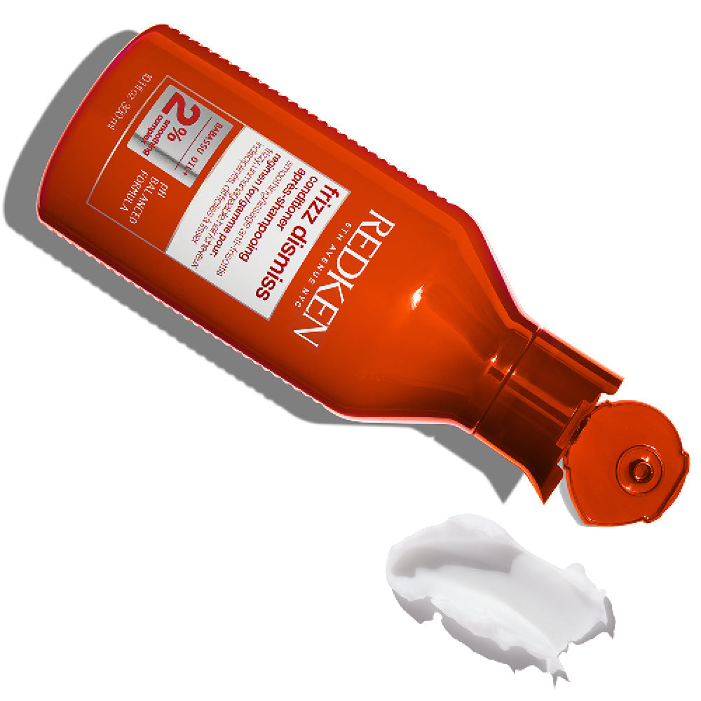 Redken Frizz Dismiss - Balsam Pentru Protectie Anti-Electrizare 300ml - Beauty Lounge