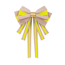 Încarcă imaginea în Galerie, Balmain Limited Edition Barrette Bow SS22
