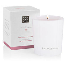 Încarcă imaginea în Galerie, Rituals of Sakura  Scented Candle 290g - Lumanare Parfumata de Lux
